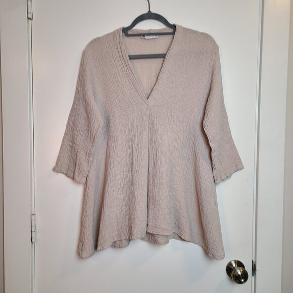 COBBLESTONE LIVING: Italian Linen - Asymmetrical Bell-Sleeve - Abigail Top - Picture 3 of 11